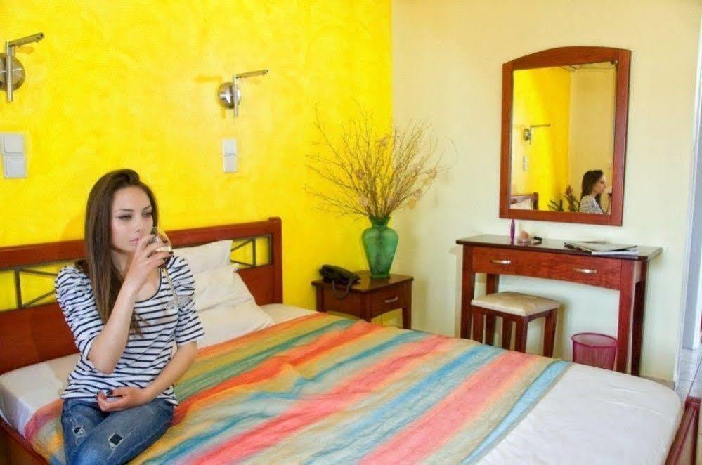 Esperanza Hotel Kanáli Eksteriør bilde